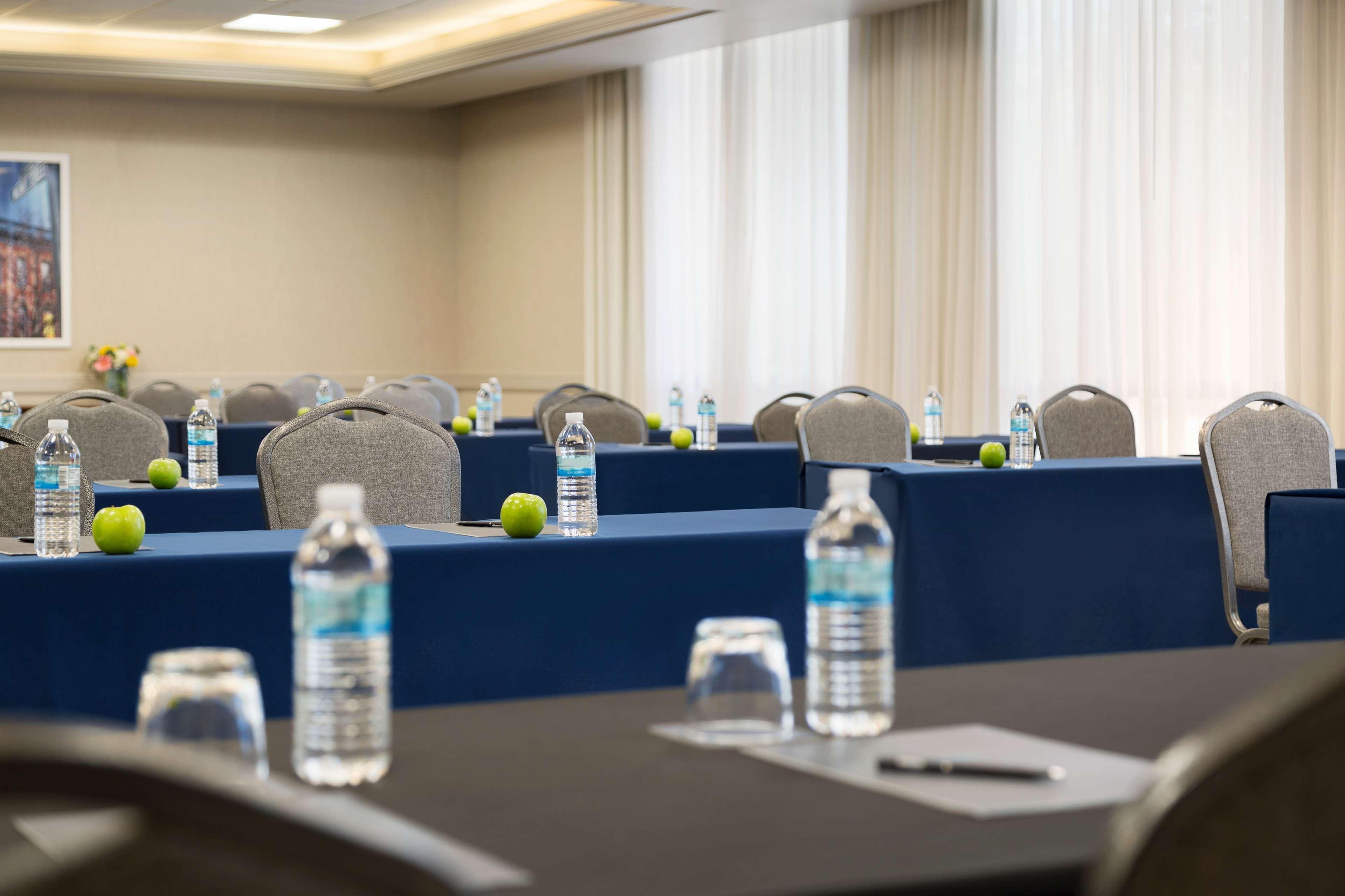 Hilton Форт Колинс Екстериор снимка