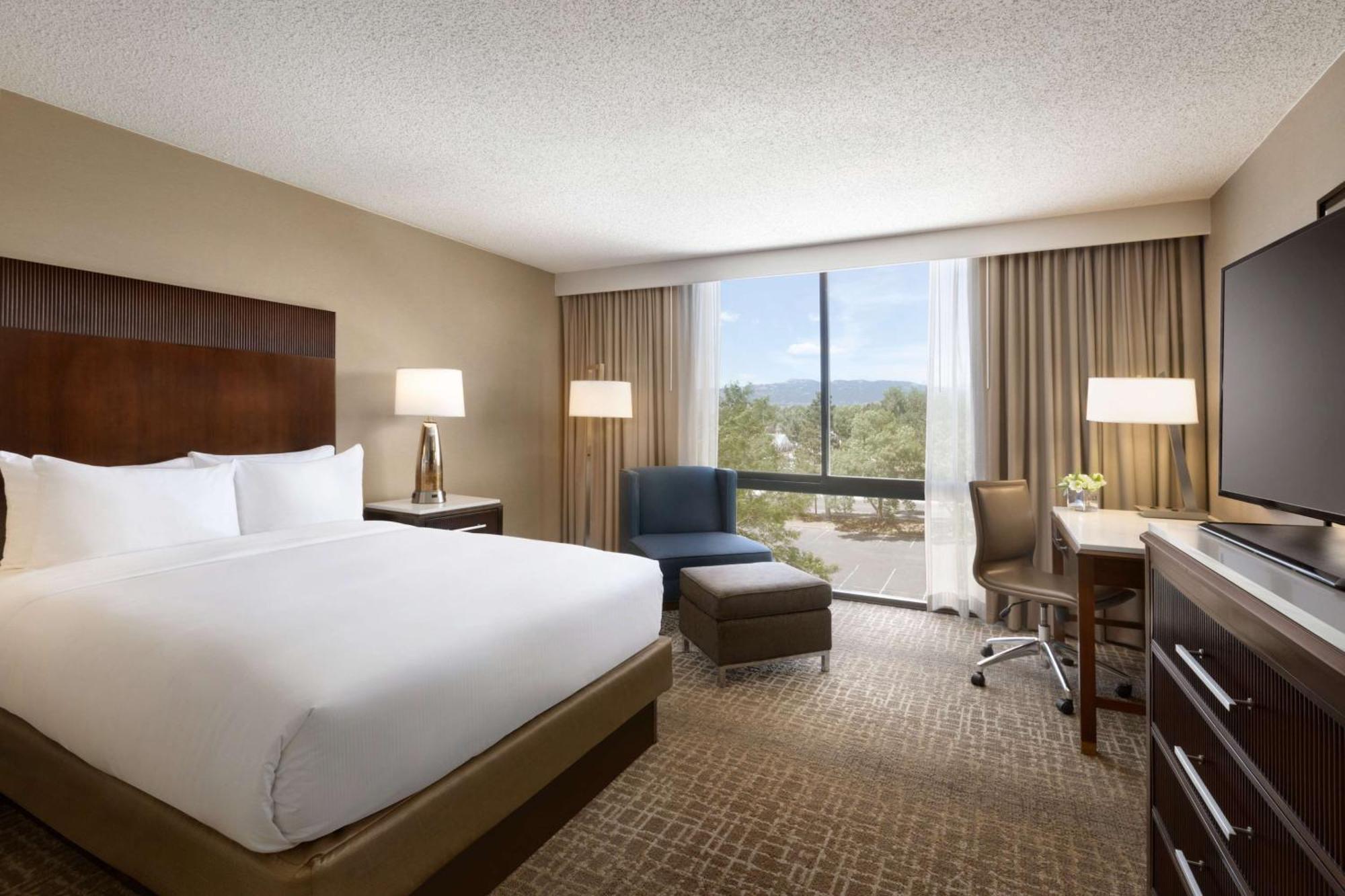 Hilton Форт Колинс Екстериор снимка